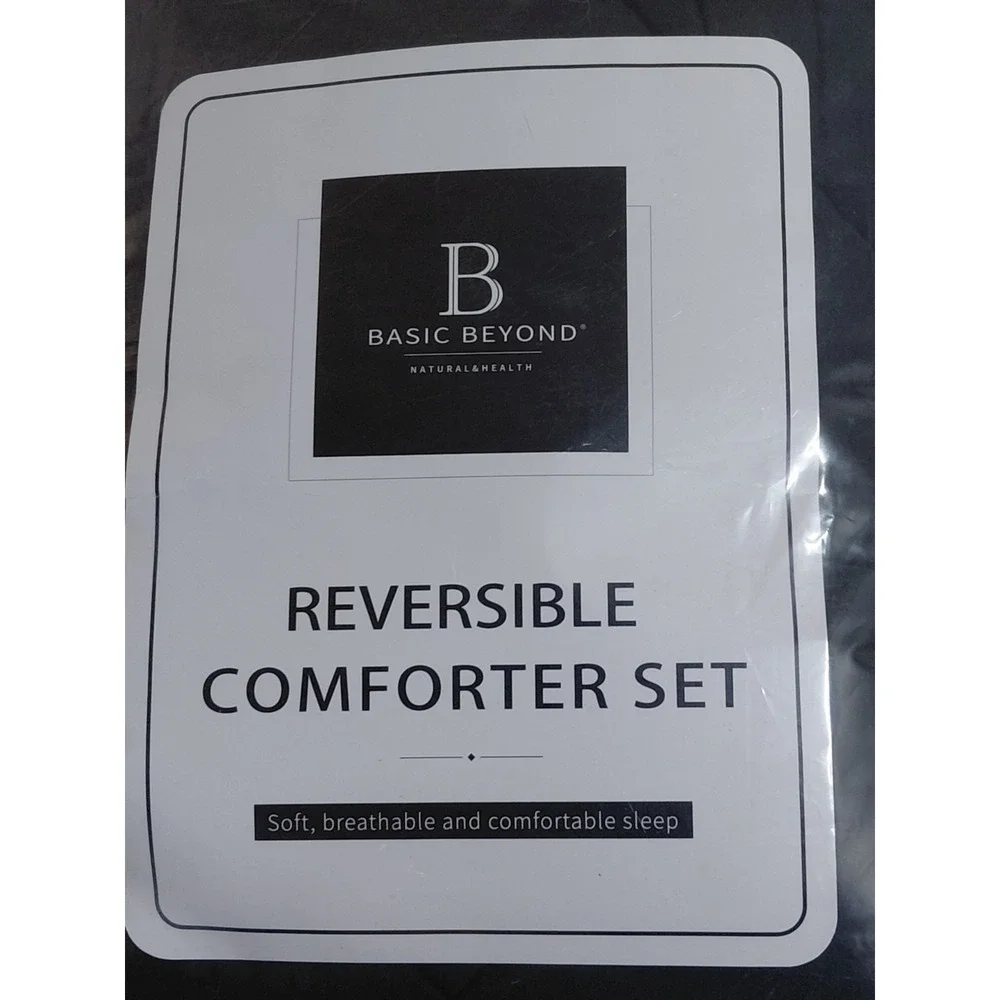 Basic Beyond Full/Queen Reversible Comforter Black Red 88x92 New